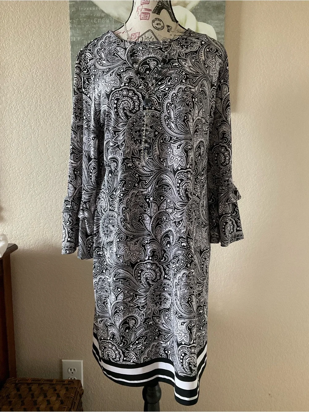 Michael Kors Black & White Paisley-Print Midi Dress Size M